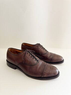 Allen Edmonds Brown Leather Fifth Avenue Cap-Toe Oxford dress shoes